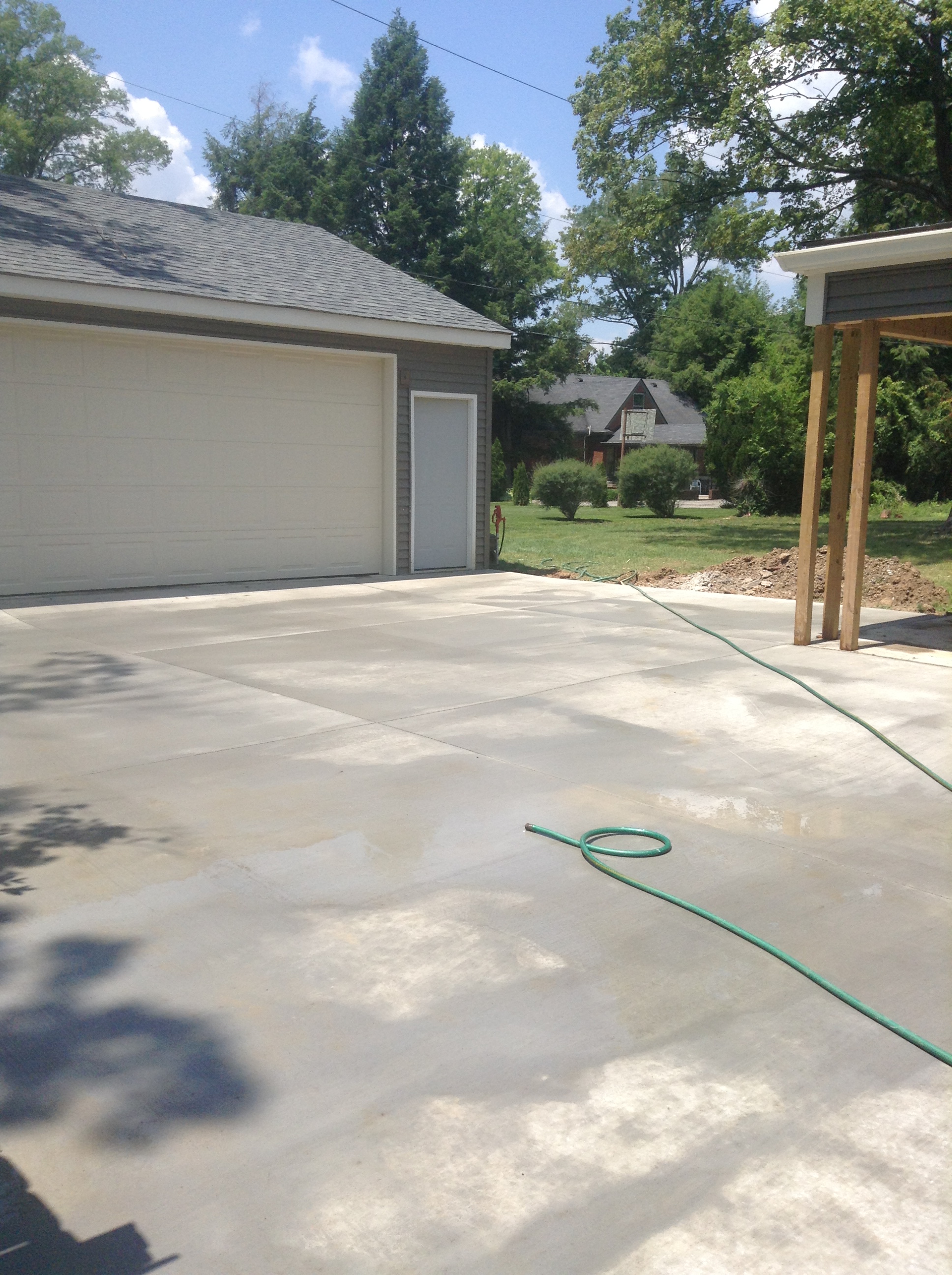 concrete driveway replacement and additon