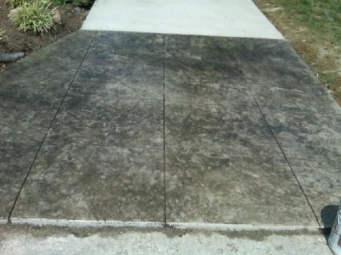 Driveway with accents